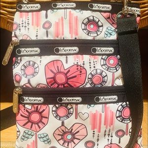 LeSportsac Purse ~new, never used~